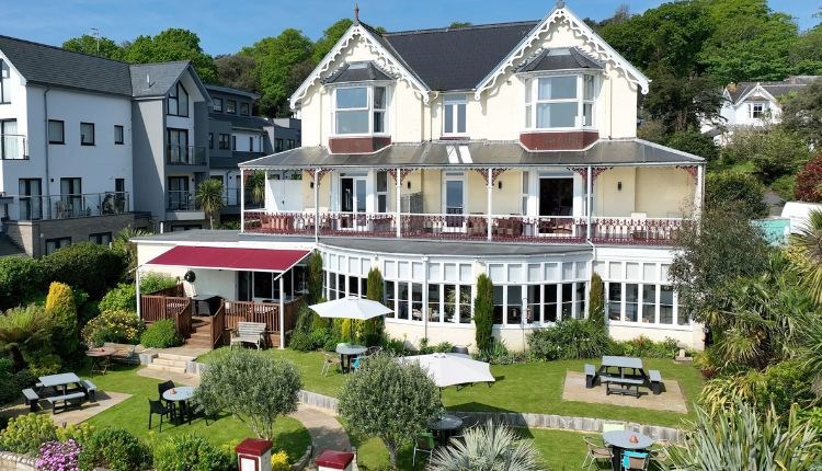 Outside view of The Clifton, B&B, Shanklin, Isle of Wight, Accommodation