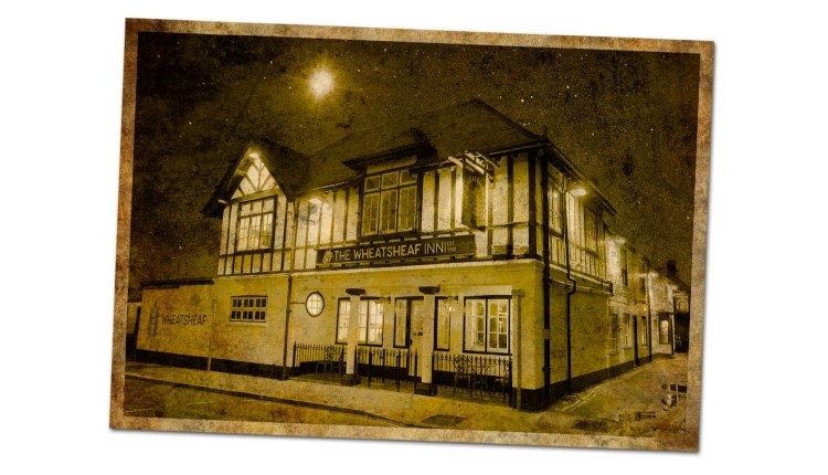 Isle of Wight, Food and Drink, Pubs, The Wheatsheaf Inn,  Yarmouth, vintage image of pub,