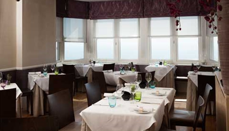 Dining at the hambrough