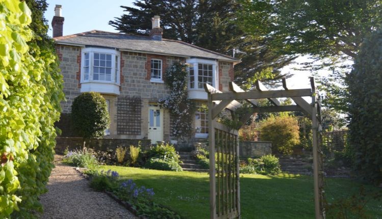 Outside view of a holiday cottage, HB Holiday Lettings, Isle of Wight, self catering, accommodation