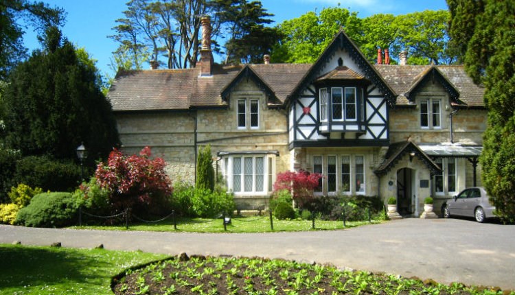 Isle of Wight Hotels - Rylstone Manor Hotel