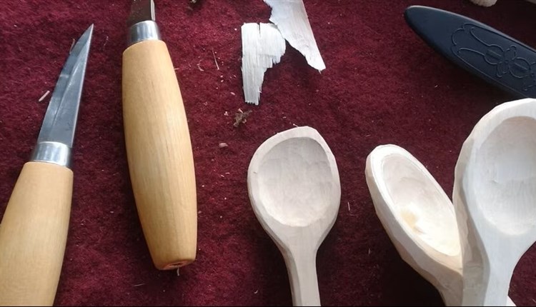 Spoon carving workshop at the garlic farm Isle of Wight, things to do, summer events