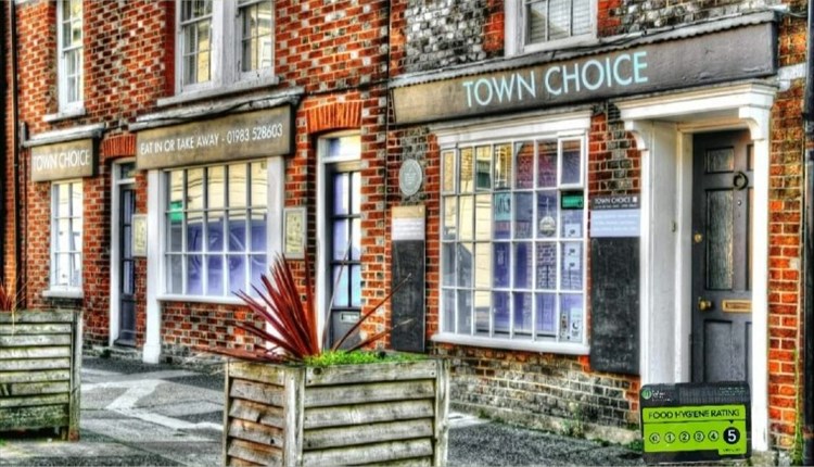 Isle of Wight, Things to Do, Eating Out, Town Choice Cafe, Newport, main front aspect