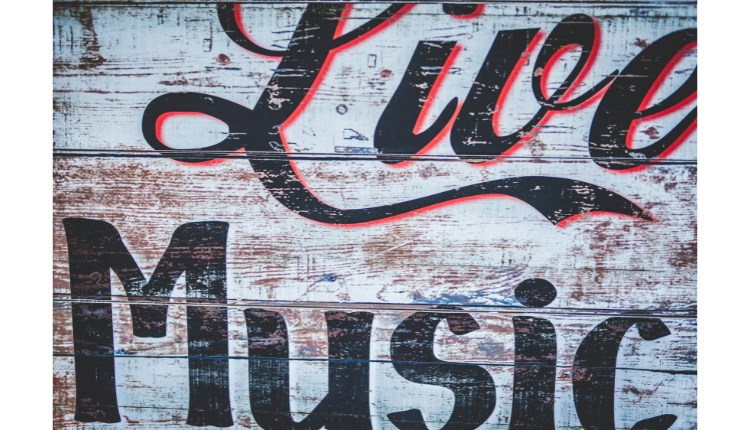 Live music sign, re-opening event at The Portland Inn, Gurnard, Isle of Wight, event, what's on
