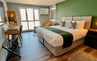 Super king room at Pinnacle Suites Hotel, Cowes, Isle of Wight, boutique hotel
