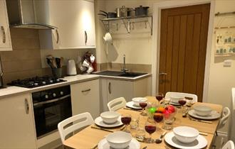 Isle of Wight, Accommodation, Self Catering, COWES, Kitchen