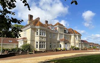 Isle of Wight, Accommodation, Self Catering, 6 Shanklin Manor, Shanklin