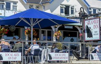 Isle of Wight - Shanklin - The Steamer Inn - Public House - Front Terrace