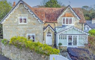 Outside view of Haviland Cottage, Ventnor, Self Catering