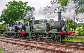 Isle of Wight Steam railway, Winter Gala and Dark Ales Festival, image of one engine coupled to another
