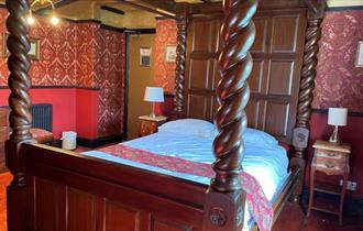 Isle of Wight, Accommodation, Hotels, Keats Green Hotel, Shanklin, Four Poster Bed