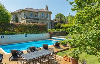 Isle of Wight, Accommodation, Self Catering, Luccombe Villa, Pool