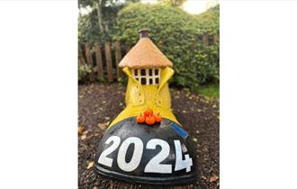 Isle of Wight, Things to do, Halloween/October Half Term, Model Village Godshill, Small Boot House with miniature pumpkins on the top.