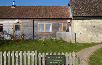 Isle of Wight, Accommodation, Self catering, Moor Farm, Outside image