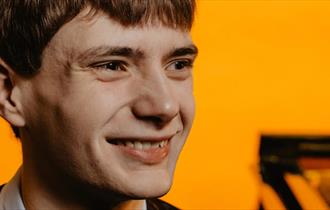 Music & Tapas with Pianist Thomas Luke