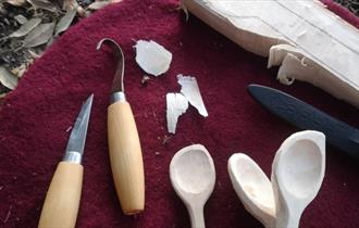 Isle of Wight, Things to do, Spoon Carving Workshop, Garlic Farm