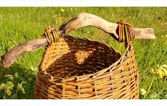 Isle of Wight, Things to do, Willow Weaving Baskets, Garlic Farm
