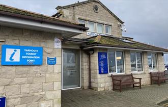 Isle of Wight, Tourist Information Point, Yarmouth Harbour Office, Front