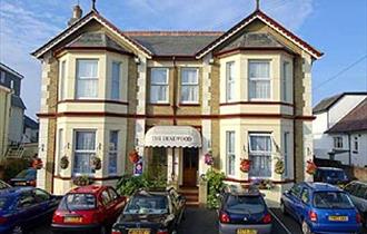 Isle of Wight, Accommodation, The Denewood Hotel, B&B