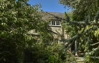 Outside view of Ward Avenue B&B Cowes, Isle of Wight