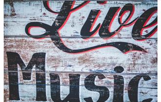 Live music sign, re-opening event at The Portland Inn, Gurnard, Isle of Wight, event, what's on