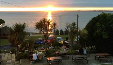 The Woodvale - GURNARD - Visit Isle Of Wight