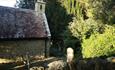 Isle of Wight, Things to Do, St Boniface Old Church, wall and grave stone