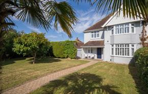 Outside view of Rosemullion, Isle of Wight, HB Holiday Lettings, coastal escape, self catering cottages and houses