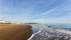 Sunny day at Sandown beach, Isle of Wight, Things to Do