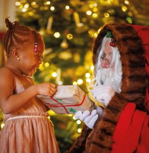 Isle of Wight, Things to do, Christmas, father christmas at osborne, east cowes