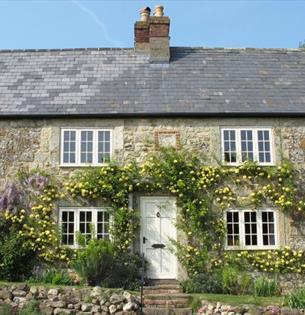 Outside view of Little Mersley Farm Cottage at The Garlic Farm, Newchurch, self-catering, holiday cottage, country cottage, Isle of Wight