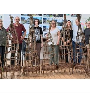 Isle of Wight, Things to do, Willow Weaving Workshop, Garlic Farm
