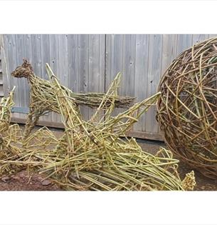 Isle of Wight, Things to do, Willow Weaving Workshop, Garlic Farm