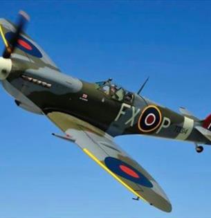 Spitfire flying, Cowes Classics Day, event, what's on, Isle of Wight