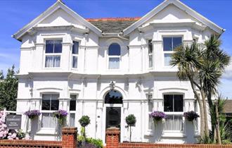 Outside view of Fernhurst Holiday Apartments, self catering, Shanklin