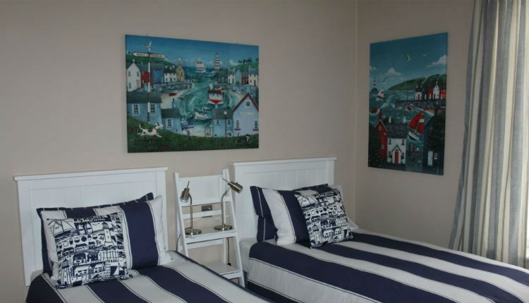 Twin bedroom at The St Leonards, Shanklin, B&B
