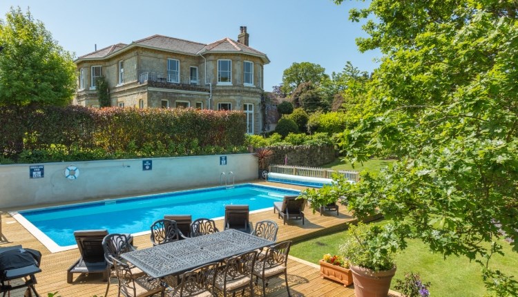Isle of Wight, Accommodation, Self Catering, Luccombe Villa, Pool