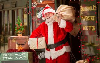Isle of Wight, Things to Do, Christmas Events, Santa Specials Steam Railway, Havenstreet, Ryde