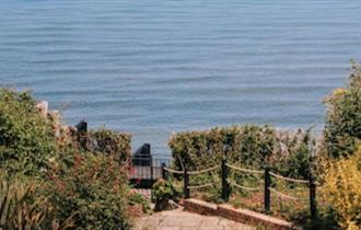 Isle of Wight, Accommodation, Self Catering, The House at Ryde Sands, The Coach House, Pathway to Sea
