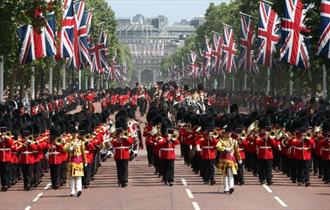 Isle of Wight, Things to do, The Royal , Jubilee Events, Banquet Lunch, Queens Guard parade
