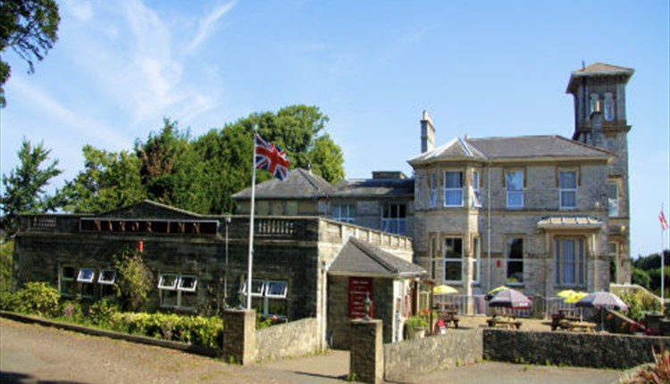 Outside view of the Appley Manor, Ryde, pub