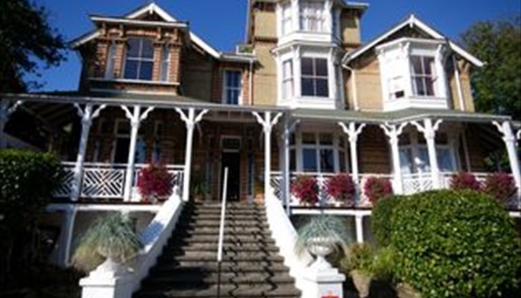 Isle of Wight, Accommodation, Serviced accommodation, The Belmont, Shanklin