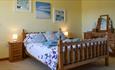 Isle of Wight, Dean Croft Holiday Cottage, Godshill, Bedroom