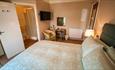 Double bedroom with en-suite at The St Leonards, Shanklin, B&B