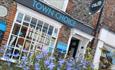 Isle of Wight, Things to Do, Eating Out, Town Choice Cafe, Newport, front entrance with flowers