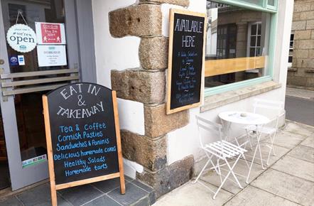 Front and signage Hugh Street Cafe