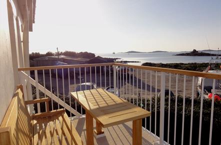 Golden Eagle, apartment, sea view, balcony, holiday, beach, Glandore, St Marys, Isles of Scilly, Scilly