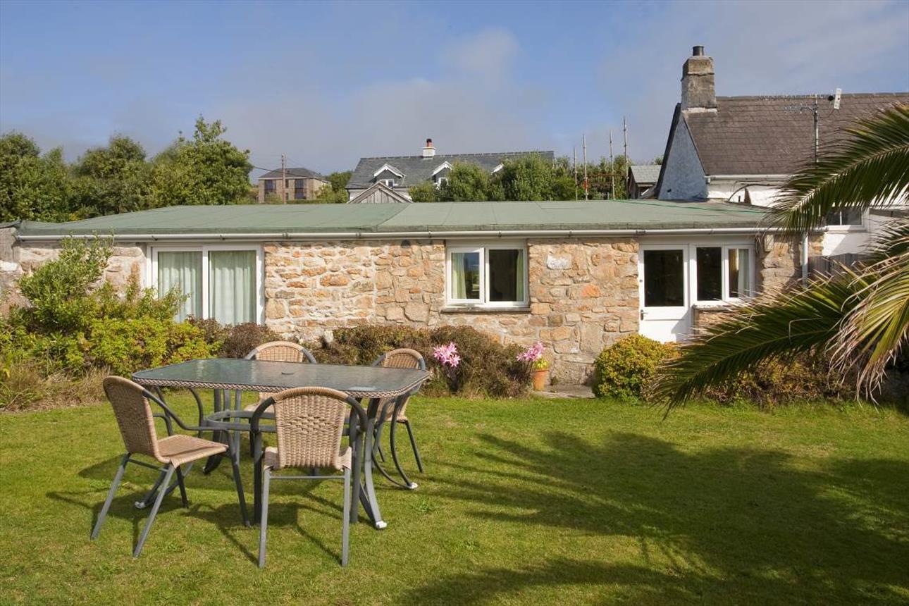 White Cottage Flat St Mary's Visit Isles of Scilly