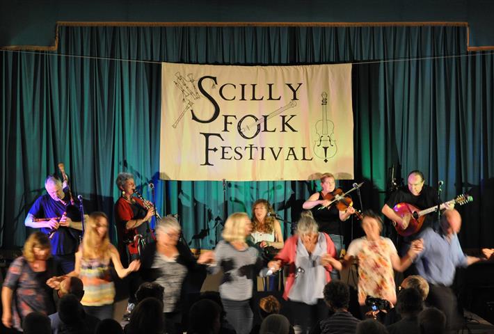 Folk Festival at The Town Hall 1
