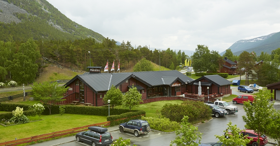 Skjåk Turistheim | Inn and Cottages - Jotunheimen